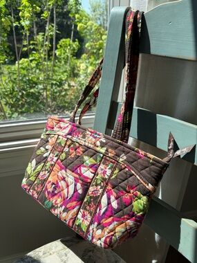 Vera Bradley ENGLISH ROSE Floral Quilted Shoulder Bag